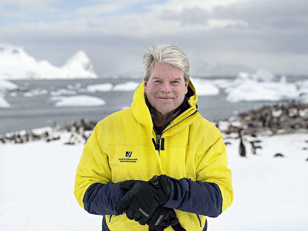 吉姆·麦克林托克在南极报道
